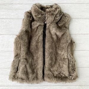 NWOT Banana Republic Faux Fur Zip Up Vest sz XS